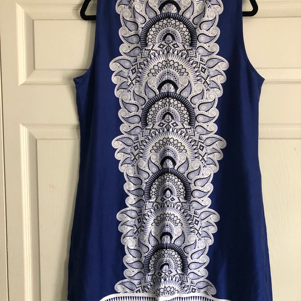 Dress - Picture 2 of 3